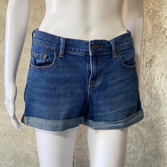 Old Navy Pants - Old Navy boyfriend fit shorts